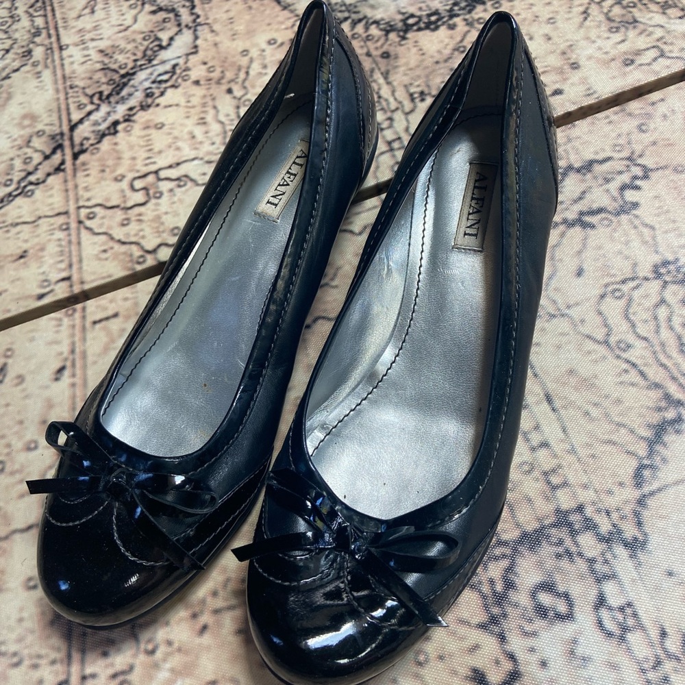 Alfani Patent Black Bow Flats Size 6.5